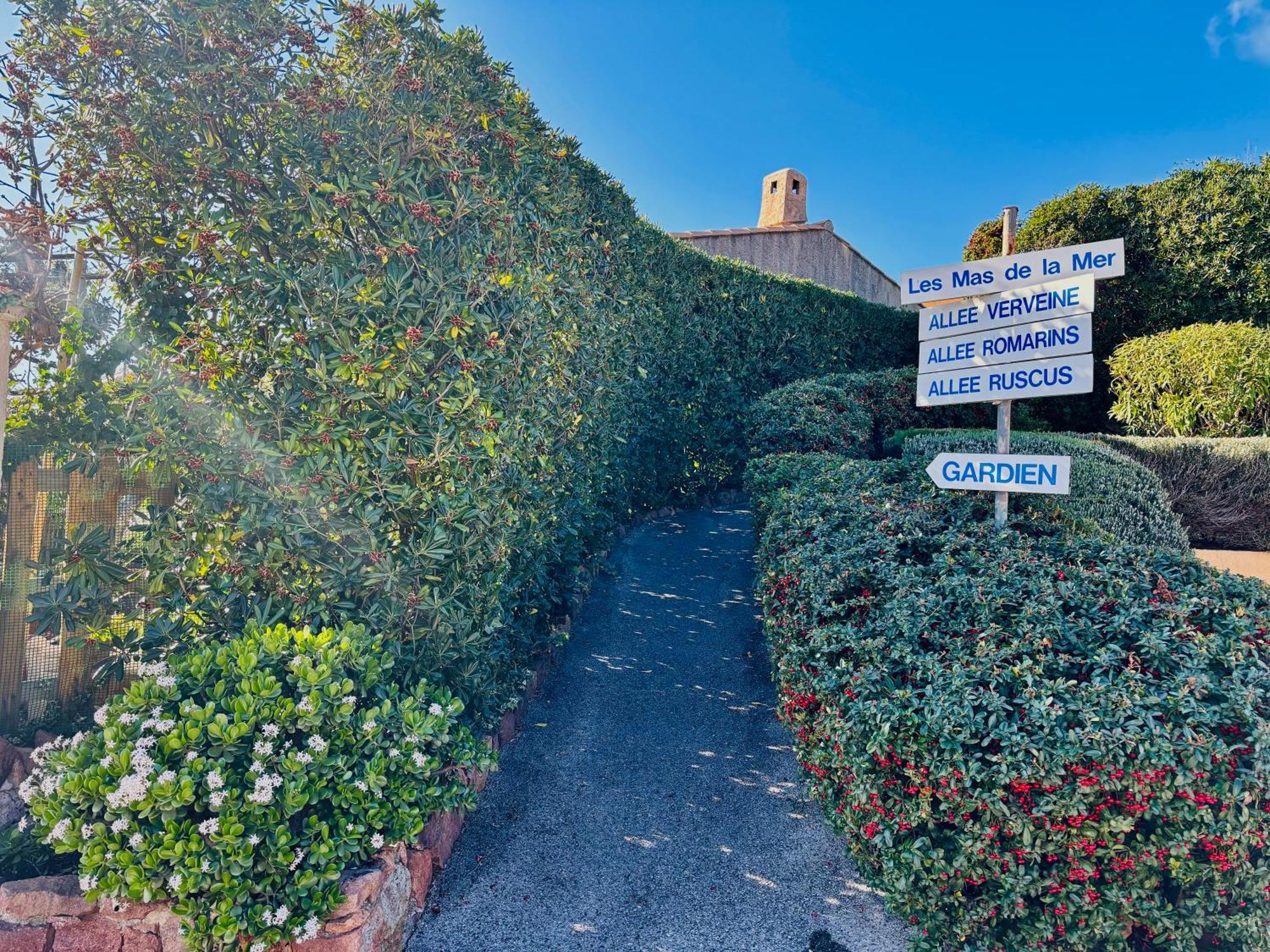 Charmant deux pièces avec une vue imprenable sur la crique Nôtre-Dame Théoule-sur-Mer Exterior foto